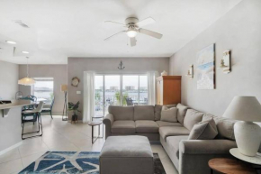 Destin Harbor Hideaway
